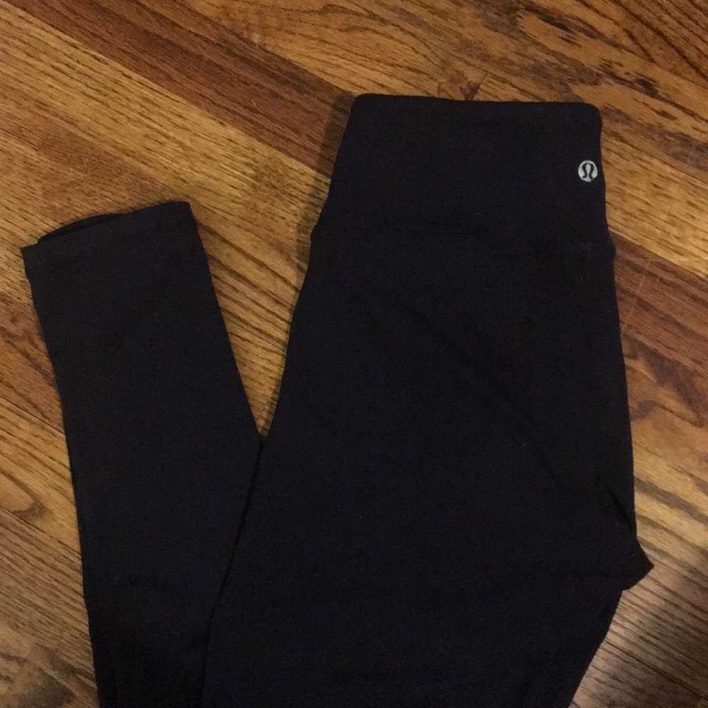 Lululemon black leggings